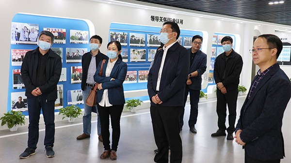 浙江省农业科学院党委委员、副院长杨华一行赴浙江托普云农科技股份有限公司考察调研
