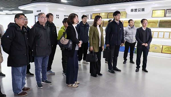 浙江省农业科学院病毒学与生物技术研究所所长徐俊锋一行莅临浙江托普云农科技股份有限公司调研考察