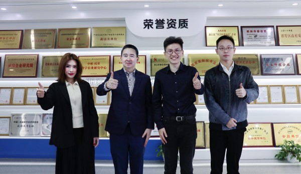 泰国农业部稻米司副司长安南·侬斯（Arnon Noncie）到访浙江托普云农科技股份有限公司